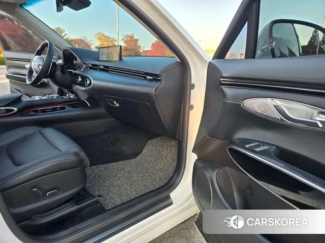 Genesis GV70 id 3371075 из Кореи 7