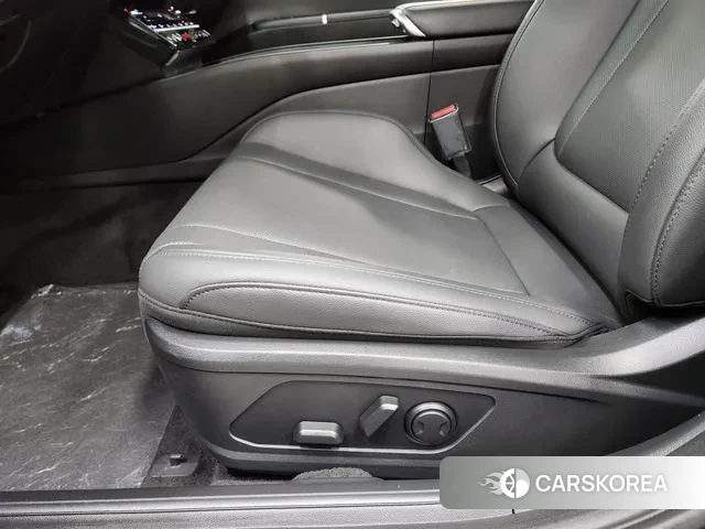 Hyundai Grandeur (GN7) id 3365331 из Кореи 7