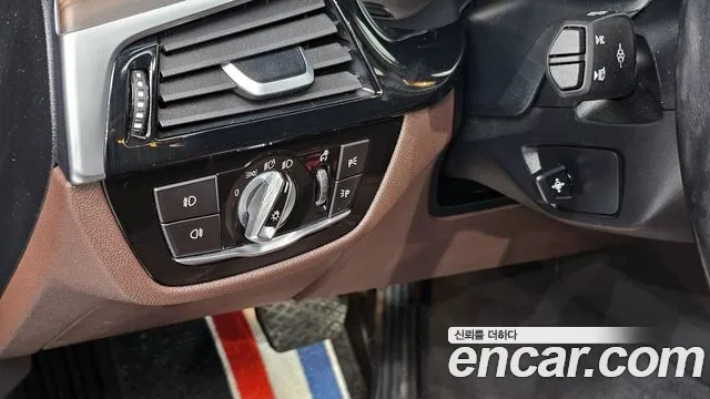 BMW 5 Series (G30) id 2298909 из Кореи 7