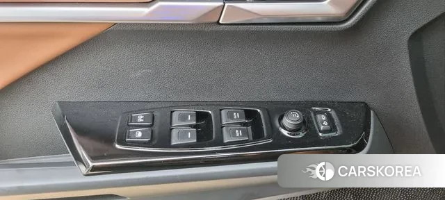 Ssangyong The New Torres id 3002171 из Кореи 7