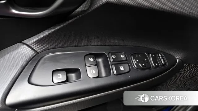 Hyundai Veloster (JS) id 3474431 из Кореи 7