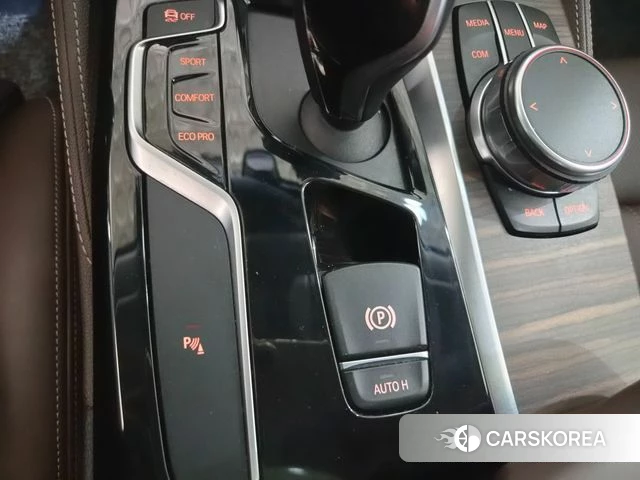 BMW 5 Series (G30) id 4366444 из Кореи 7