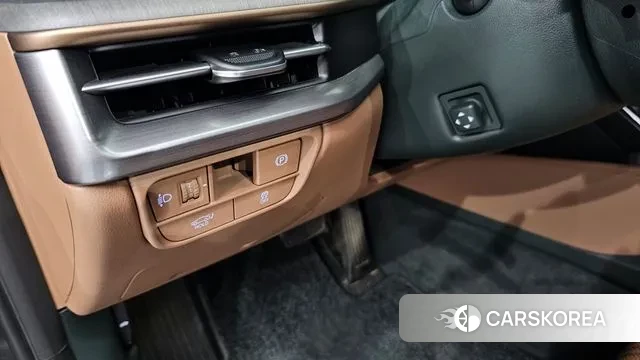 Hyundai Grandeur (GN7) id 3420414 из Кореи 7