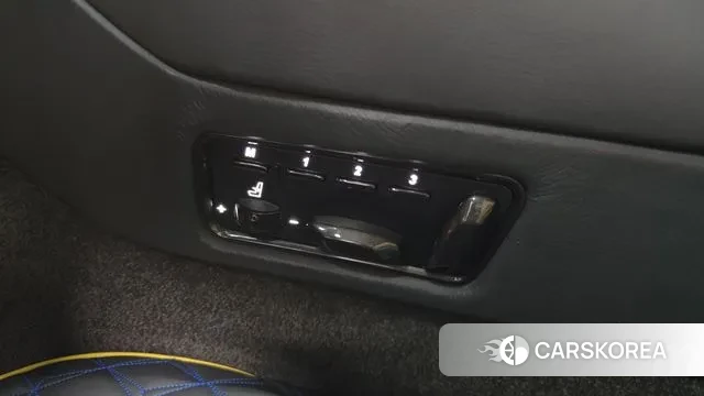 Aston Martin Vanquish S id 3563202 из Кореи 7