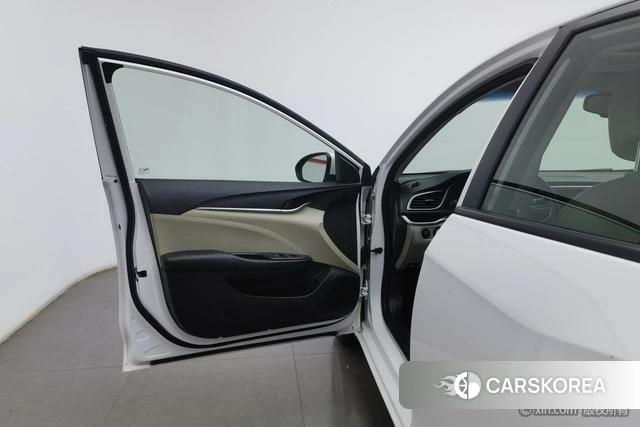 Buick Yinglang id 4212774 из Китая 7
