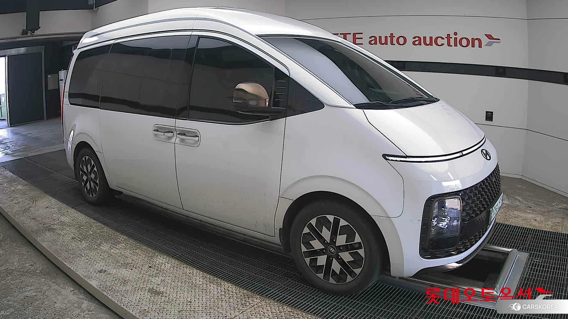 Hyundai STARIA LOUNGE Limousine id 3882076 из Кореи 7