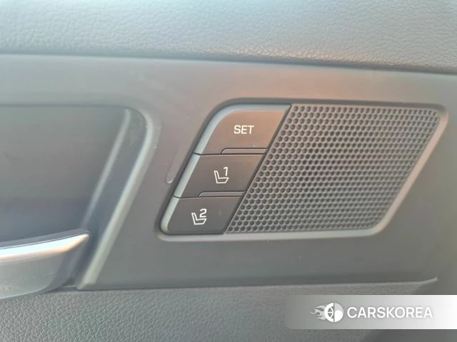 Hyundai The New Avante AD id 3814129 из Кореи 7