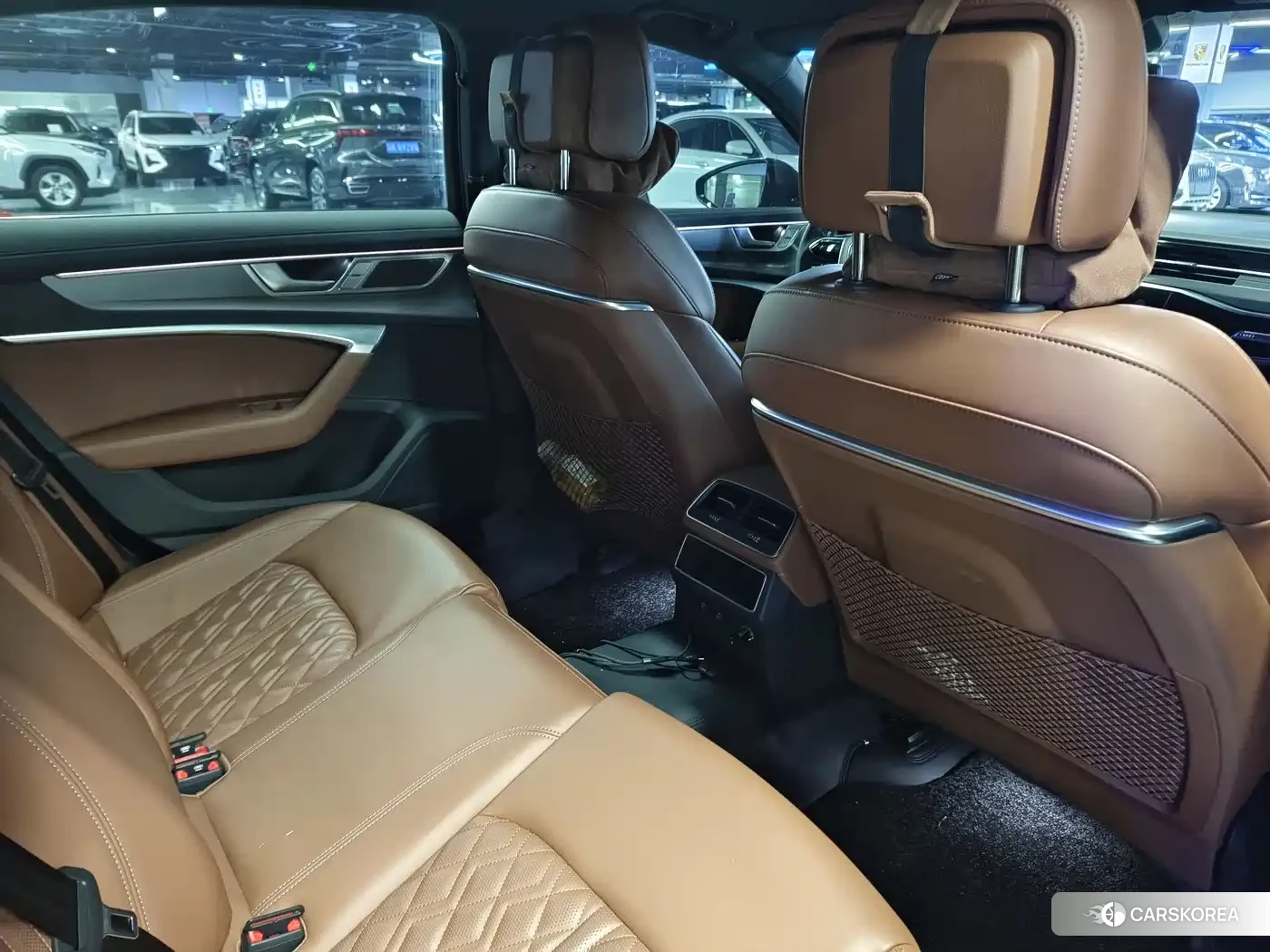 Audi A6L id 4545753 из Китая 7