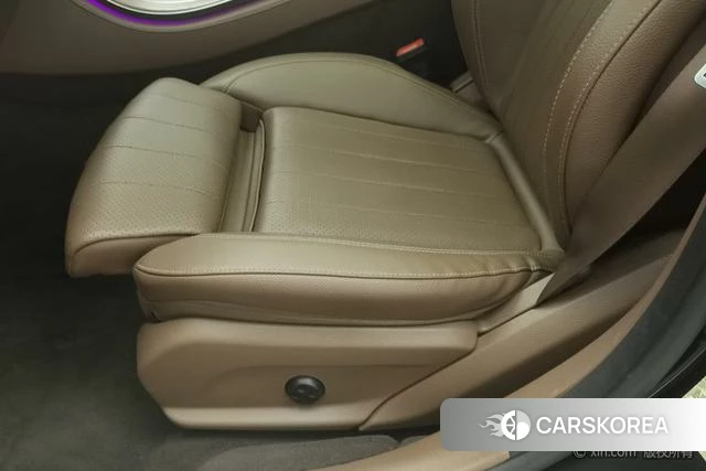 Mercedes-Benz E-class id 4261574 из Китая 7