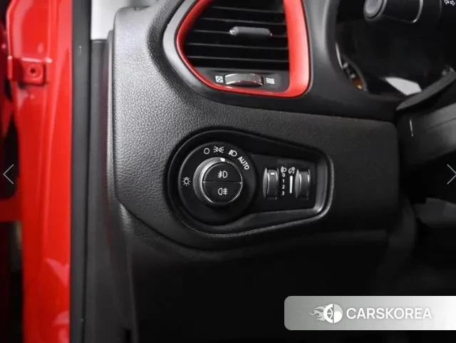 Jeep Renegade id 3095930 из Кореи 7