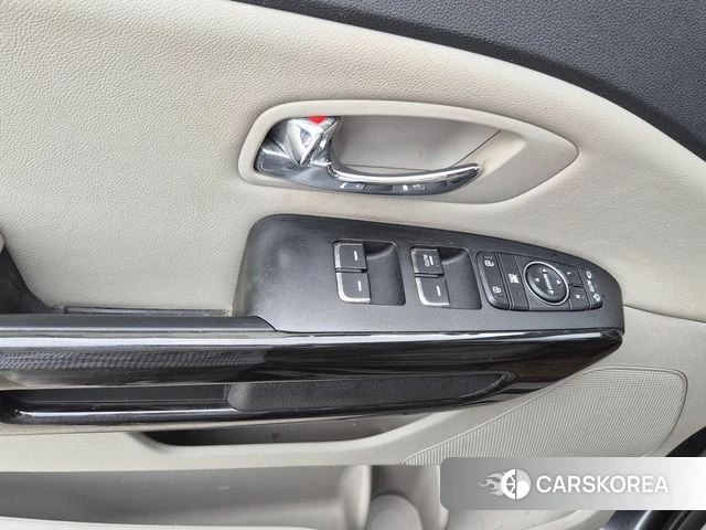 Kia The New Carnival id 4764817 из Кореи 7