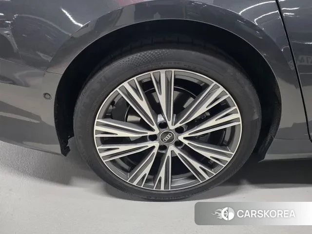 Audi A6 (C8) id 3342160 из Кореи 7