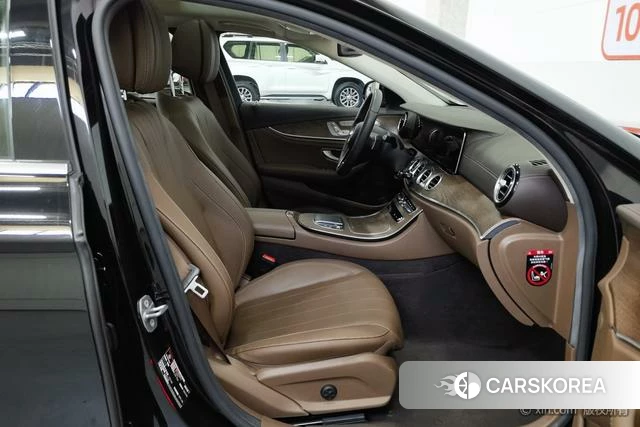 Mercedes-Benz E-class id 4297869 из Китая 7