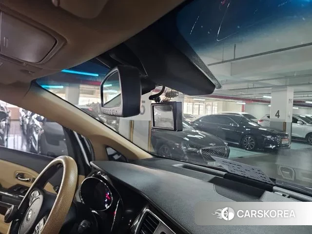 Kia The New Carnival id 2976543 из Кореи 7