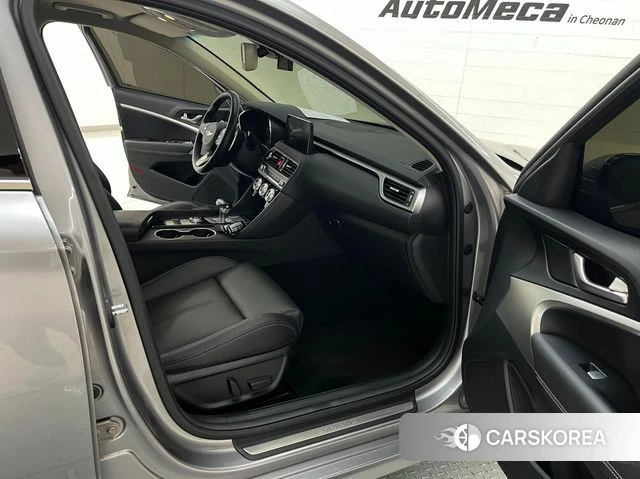 Genesis The New G70 Shooting Brake id 3877697 из Кореи 7