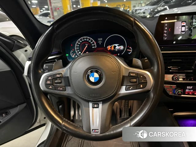 BMW 5 Series (G30) id 3866966 из Кореи 7