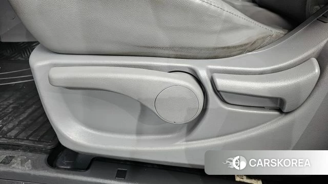 Hyundai The New Grand Starex id 4895195 из Кореи 7