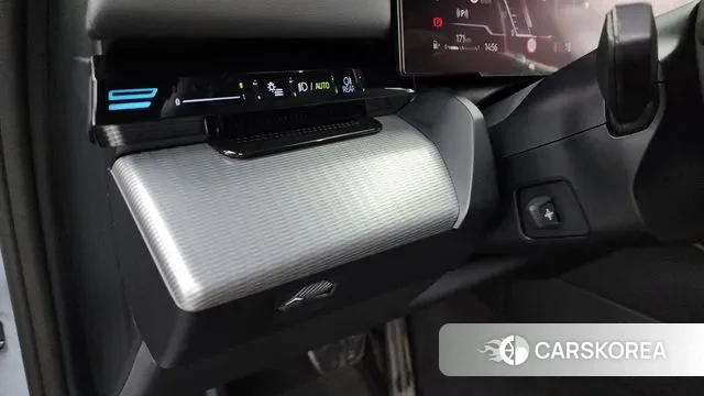 BMW 5 Series (G60) id 2983847 из Кореи 7