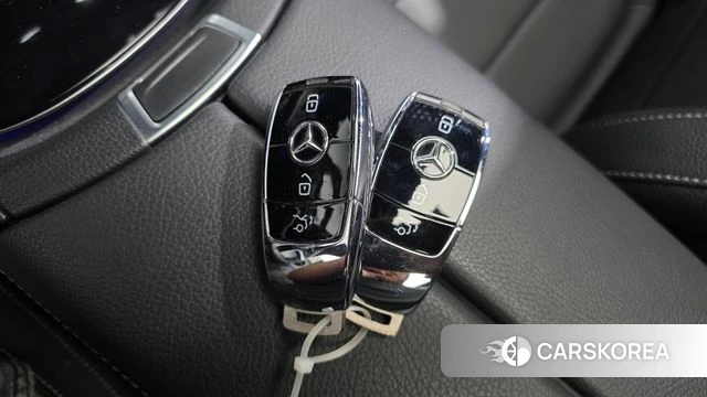 Mercedes-Benz E-Class W213 id 4784777 из Кореи 7