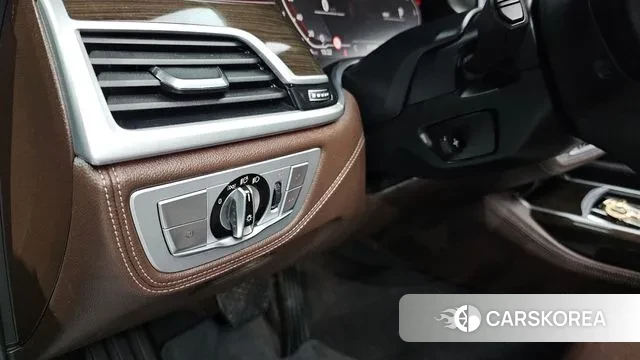 BMW 7 Series (G11) id 3449247 из Кореи 7