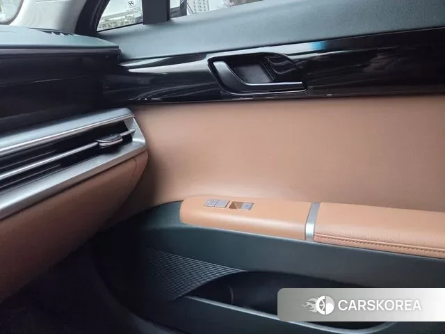 Hyundai Grandeur (GN7) id 3726183 из Кореи 7