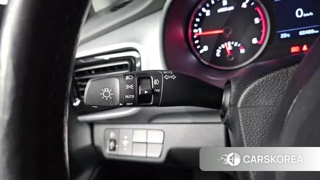 Kia Stonic id 3055666 из Кореи 7