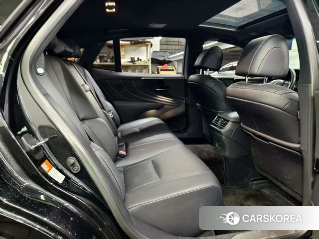 Lexus LS id 4261881 из Китая 7