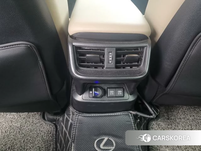 Lexus ES id 4239331 из Китая 7