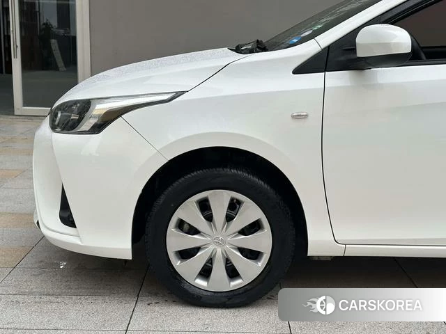 Toyota YARIS L to enjoy id 4221250 из Китая 7
