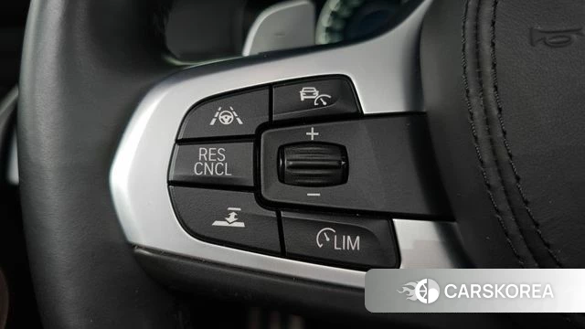 BMW 5 Series (G30) id 4741893 из Кореи 7