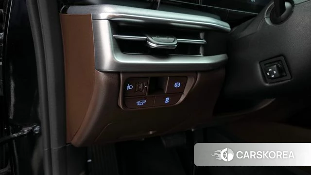 Hyundai Grandeur (GN7) id 3870809 из Кореи 7