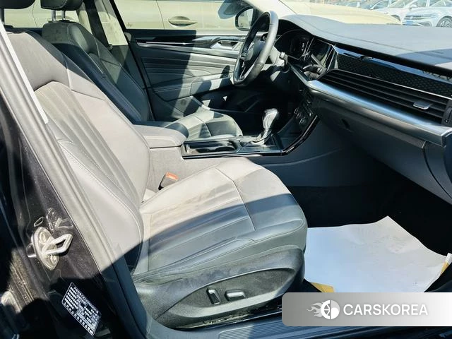 Volkswagen Passat id 4256546 из Китая 7