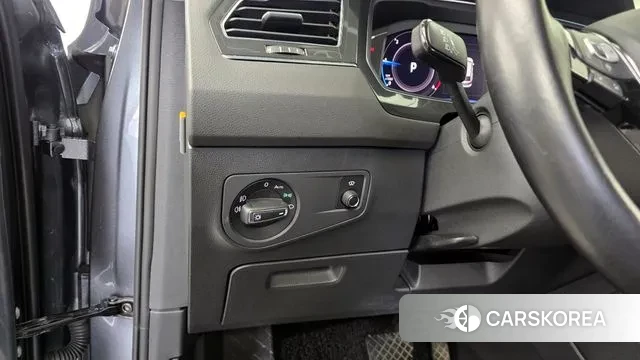 Volkswagen Tiguan Allspace id 3765603 из Кореи 7