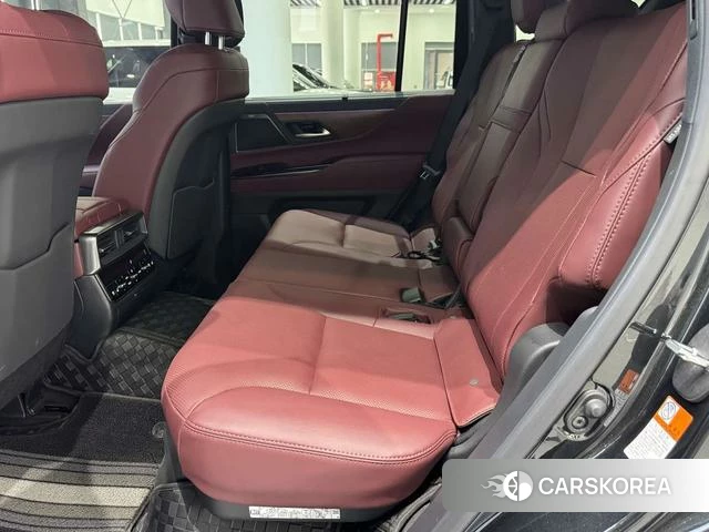 Lexus LX id 4333926 из Китая 7