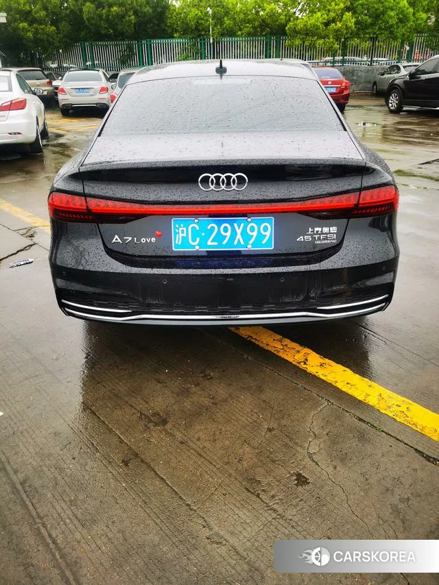Audi A7L id 4238997 из Китая 7