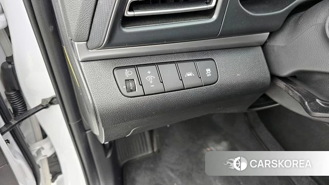 Hyundai The New Avante AD id 3828480 из Кореи 7