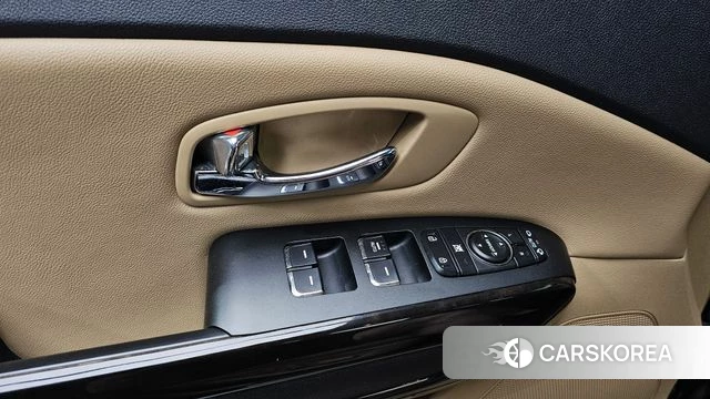Kia The New Carnival id 4551943 из Кореи 7