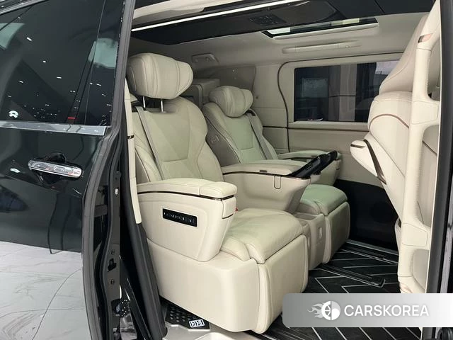Lexus LM id 4258814 из Китая 7