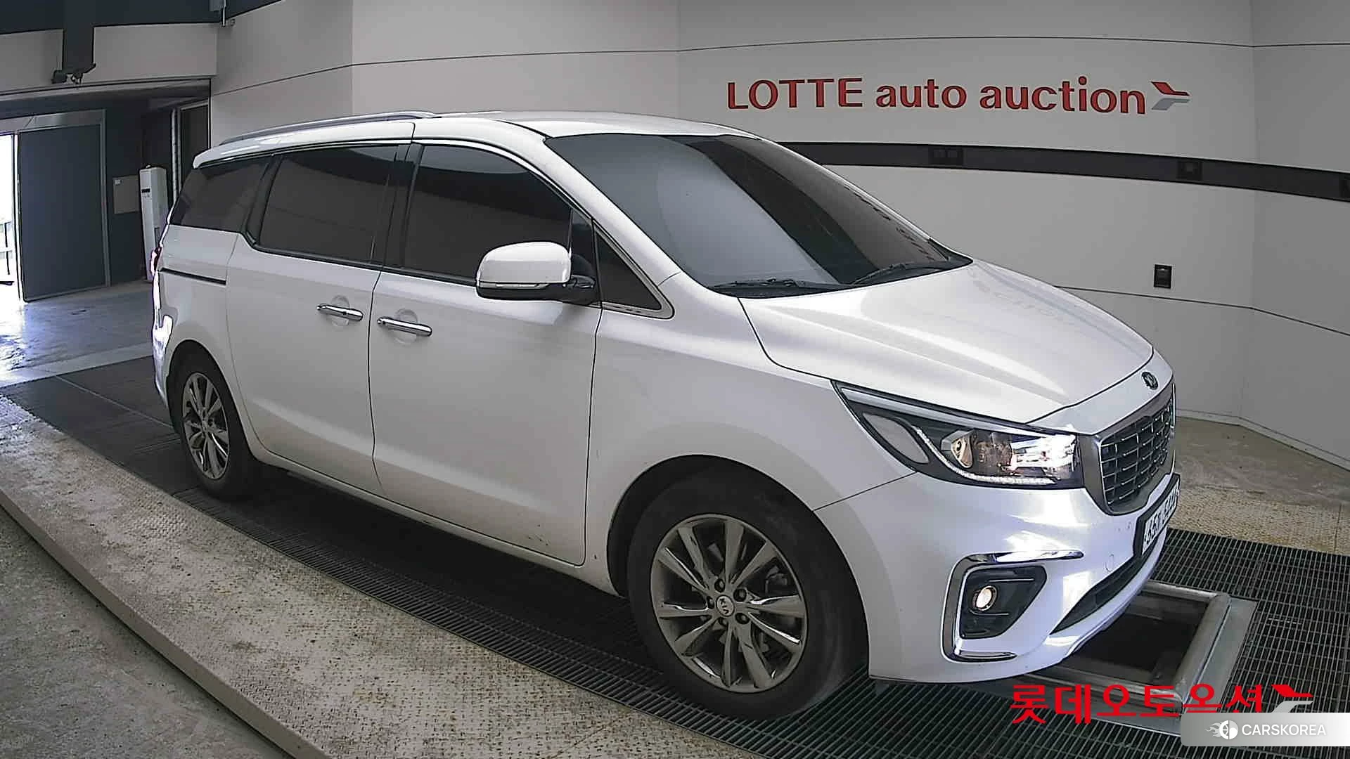 Kia Carnival id 4296917 из Кореи 7