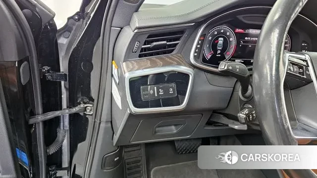 Audi A6 (C8) id 3389751 из Кореи 7