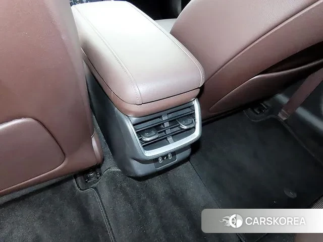 Hyundai Grandeur Hybrid (GN7) id 3758446 из Кореи 7