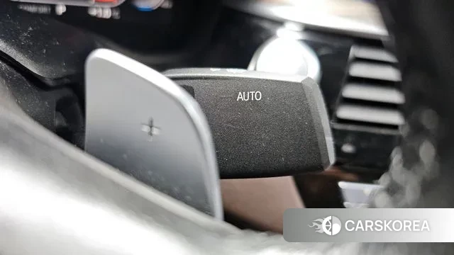 BMW 5 Series (G30) id 3474170 из Кореи 7