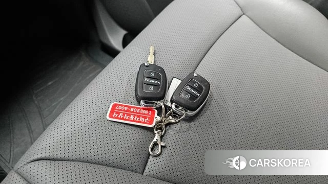 Hyundai The New Grand Starex id 4502383 из Кореи 7