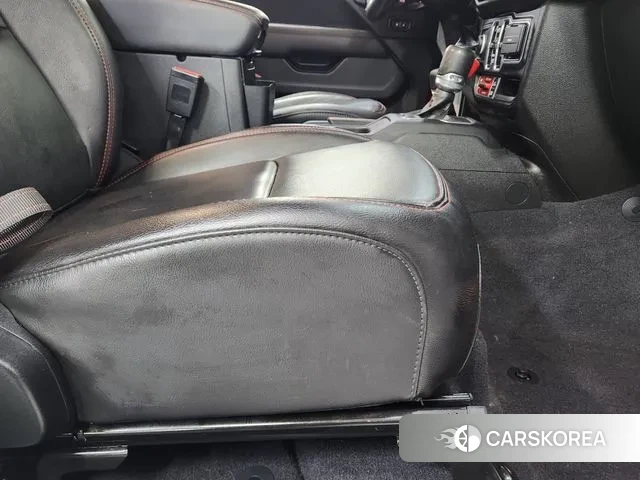 Jeep Wrangler (JL) id 3701183 из Кореи 7