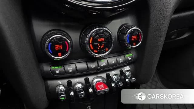 Mini Cooper S Convertible id 3721649 из Кореи 7