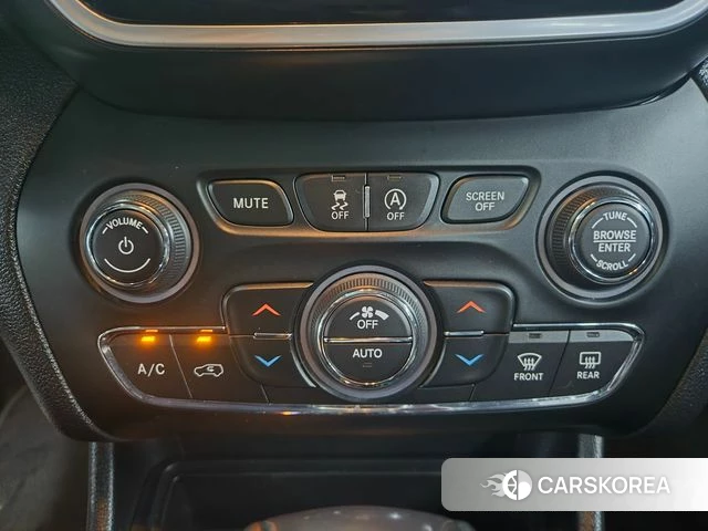Jeep Cherokee (KL) id 4642379 из Кореи 7