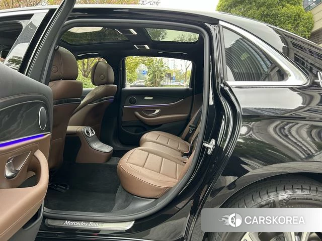 Mercedes-Benz E-class id 4300840 из Китая 7
