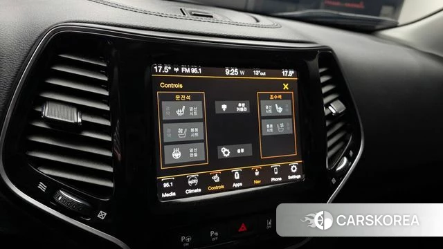 Jeep Cherokee (KL) id 3916150 из Кореи 7