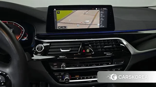 BMW 5 Series (G30) id 3489343 из Кореи 7