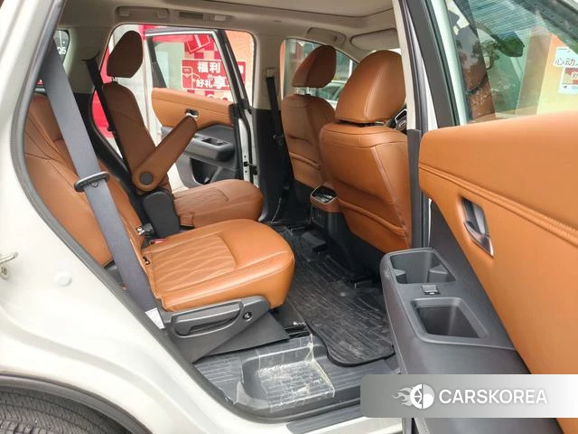 Nissan Exploring the land id 4261465 из Китая 7